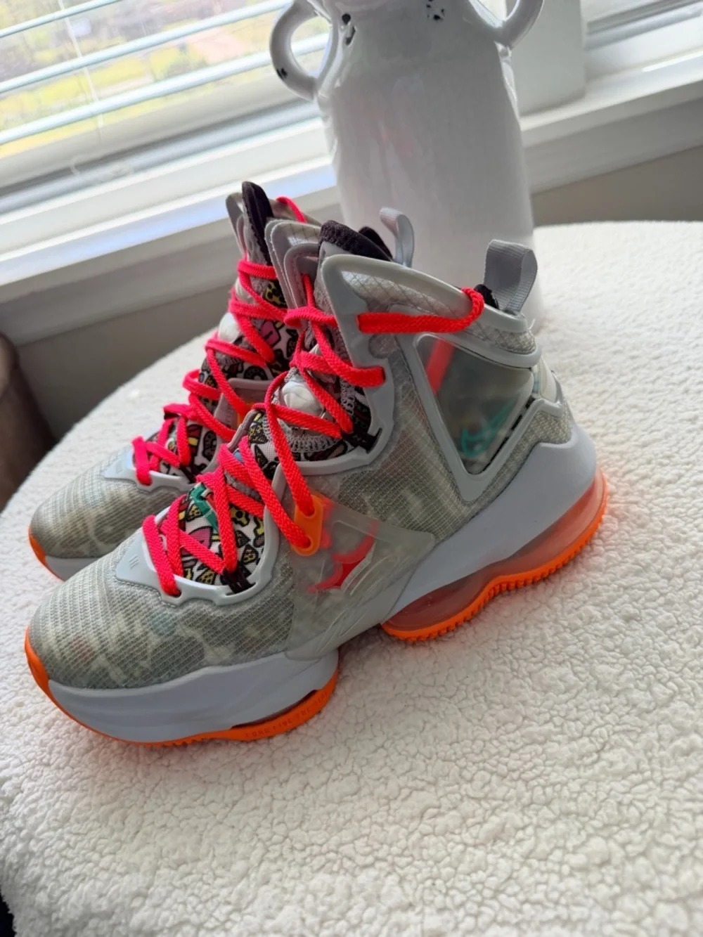 Nike LeBron XIX, Grey/ Green/ Orange, DC9339 001 Size 5Y